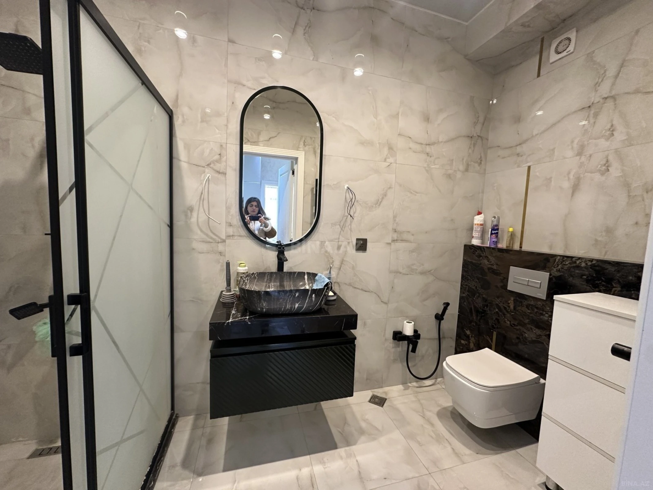 Kirayə verilir 2 otaqlı mənzil 78 m²