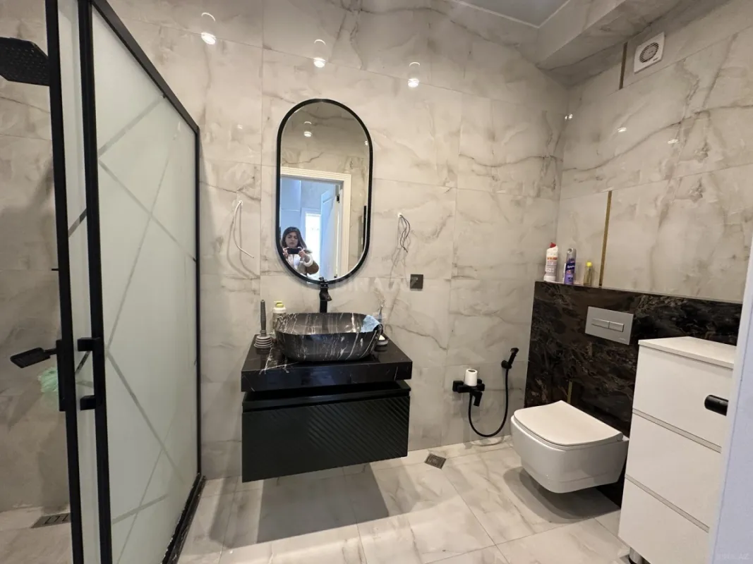 Kirayə verilir 2 otaqlı mənzil 78 m²