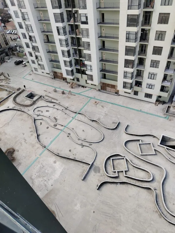 Satılır 3 otaqlı mənzil 107 m²