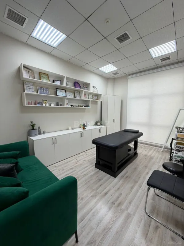 Kirayə verilir 4 otaqlı ofis 160 m²