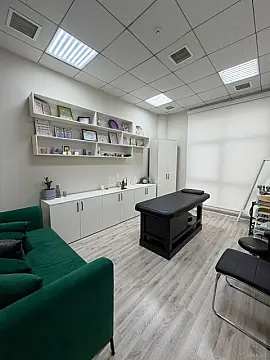 Kirayə verilir 4 otaqlı ofis 160 m²