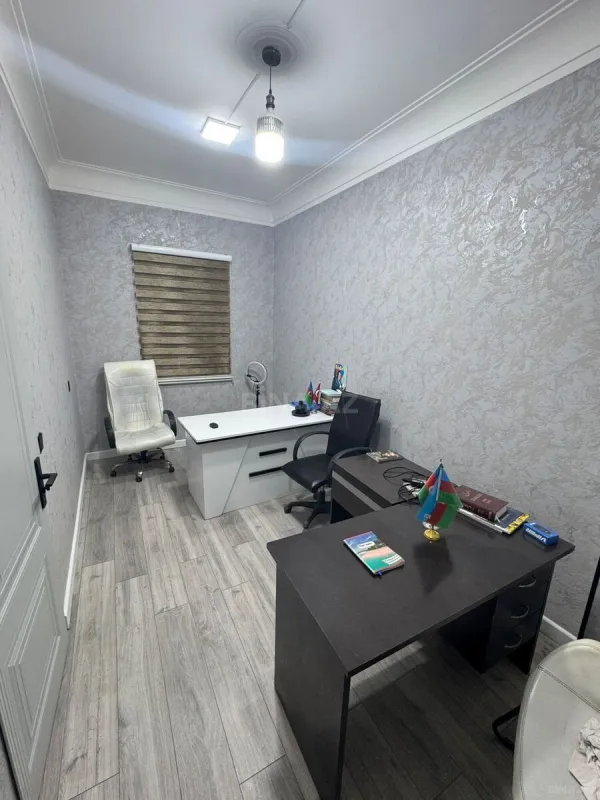 Satılır 3 otaqlı ofis 116 m²