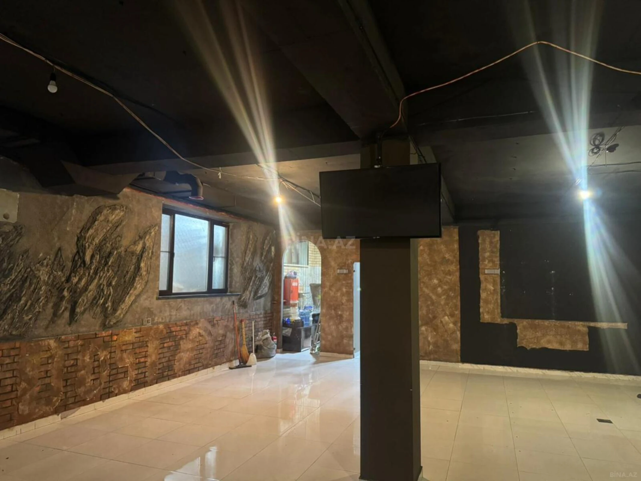 Kirayə verilir obyekt 270 m²