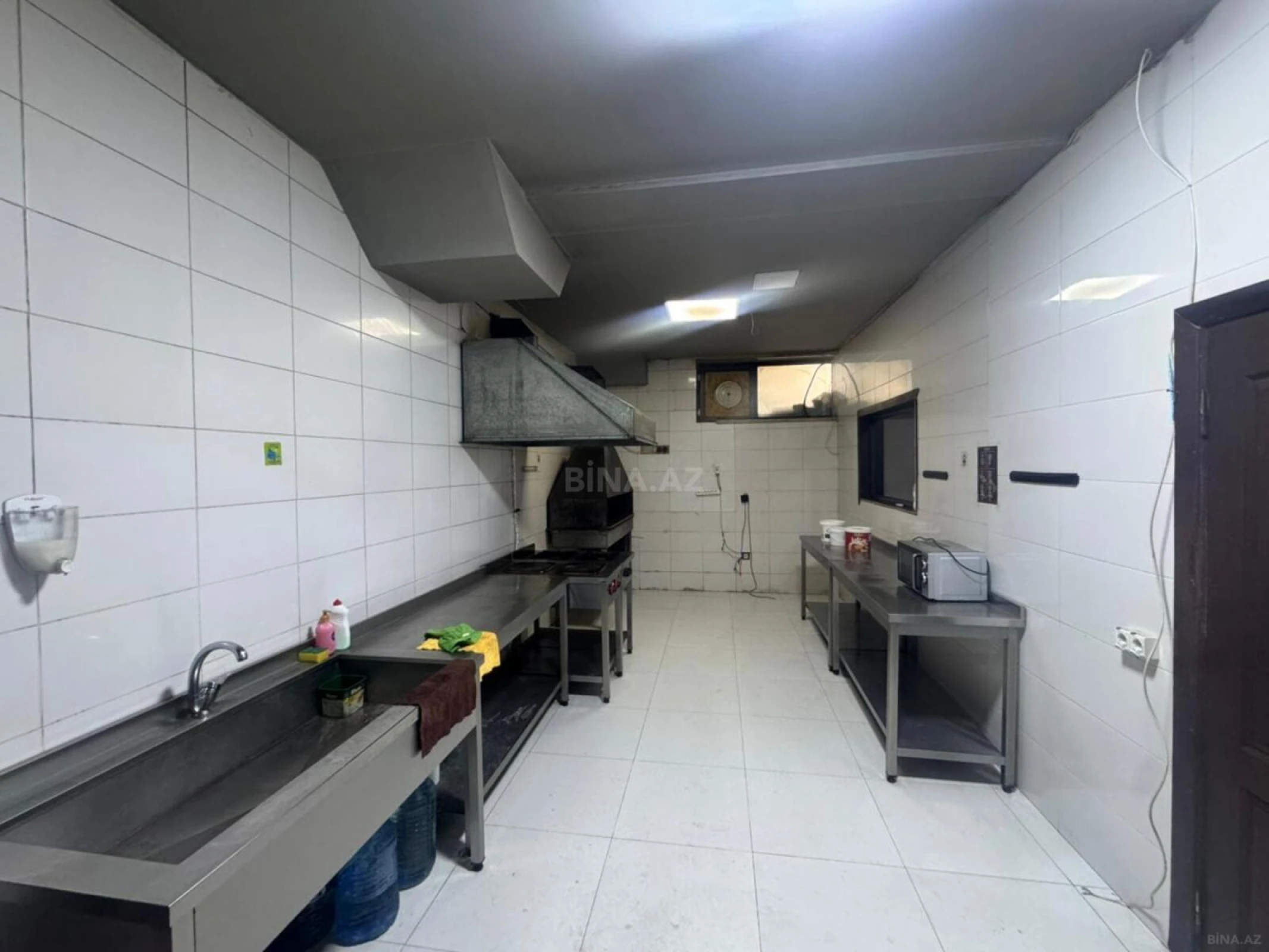 Kirayə verilir obyekt 270 m²