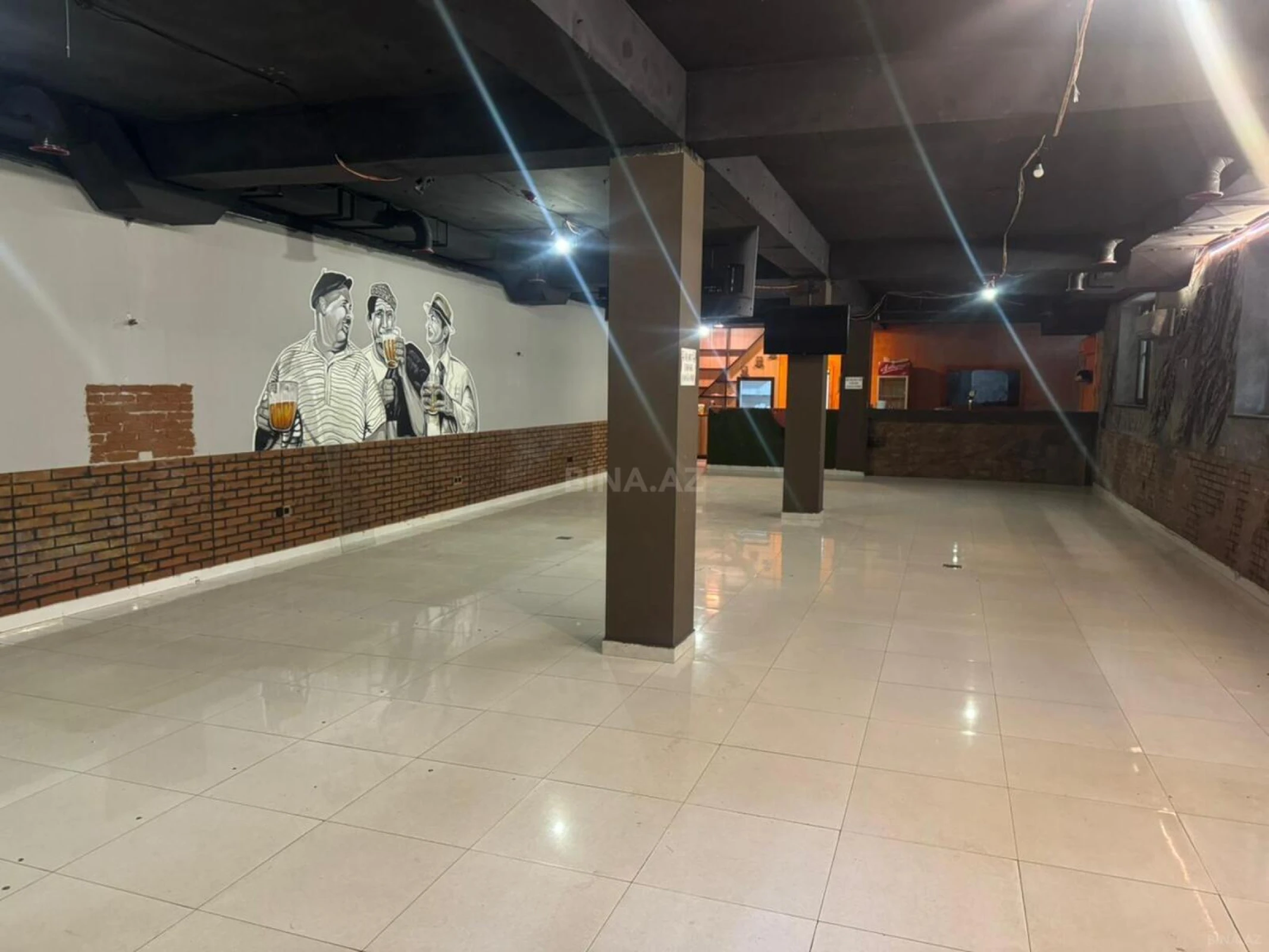 Kirayə verilir obyekt 270 m²