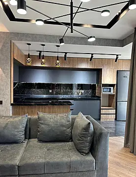 Kirayə verilir 2 otaqlı mənzil 80 m²