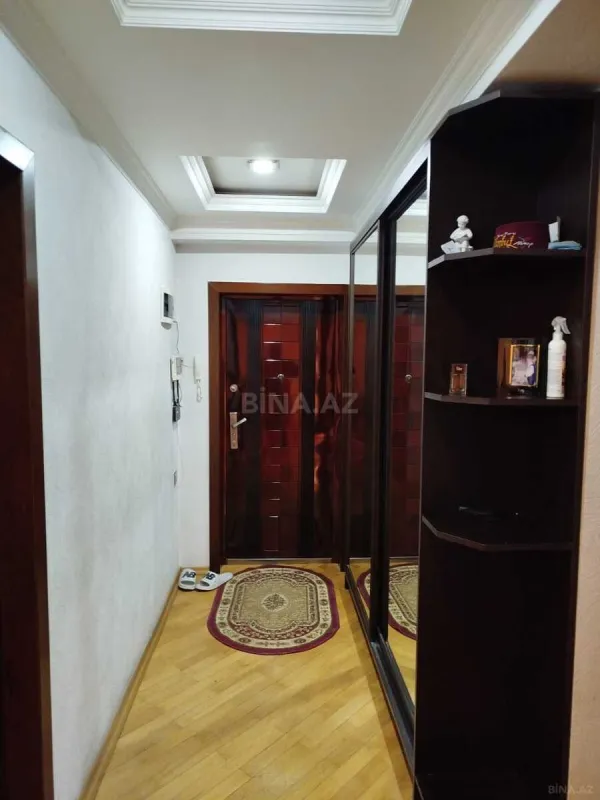 Satılır 3 otaqlı mənzil 110 m²