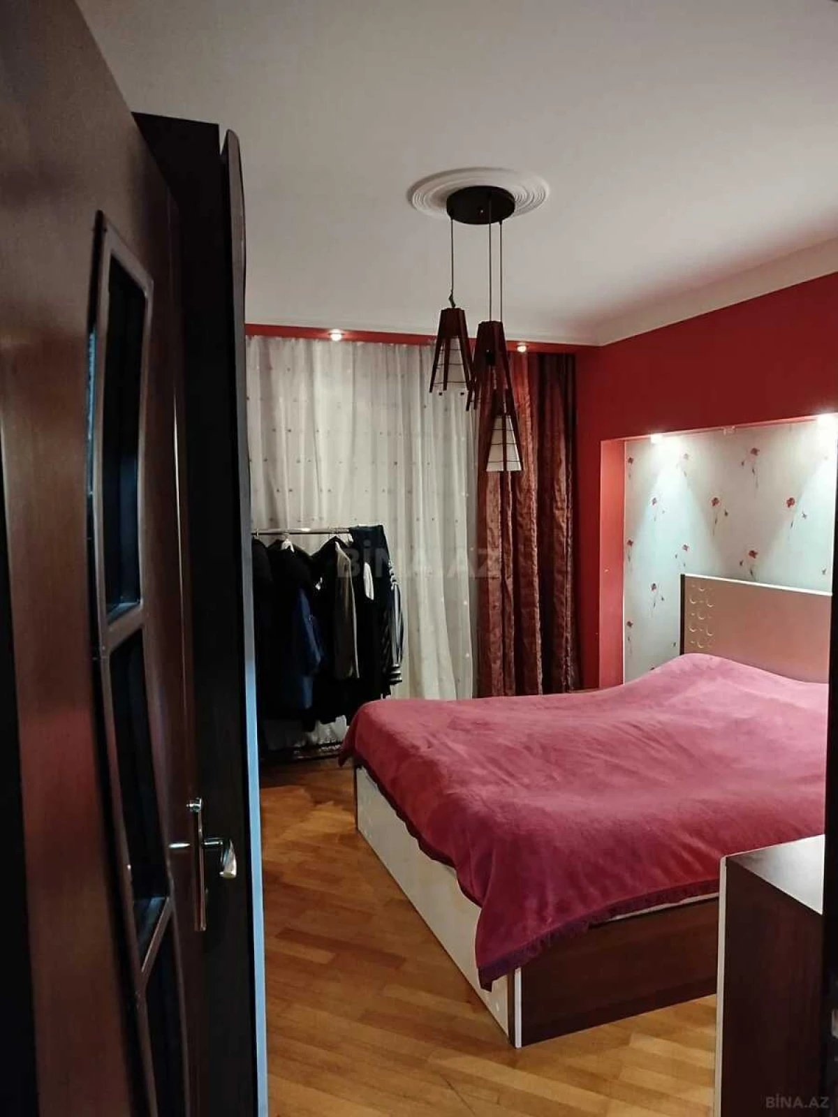 Satılır 3 otaqlı mənzil 110 m²