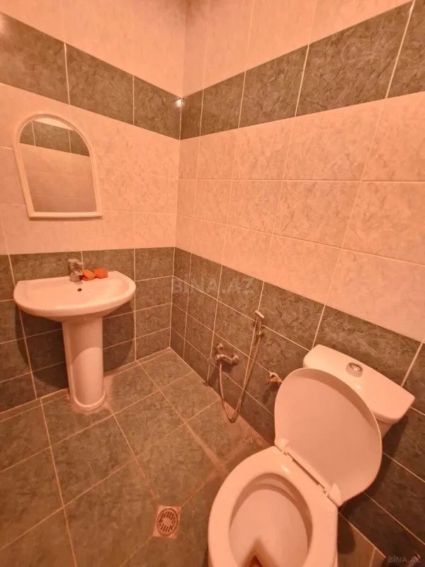 Kirayə verilir 2 otaqlı mənzil 95 m²