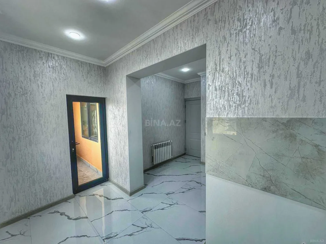Satılır 5 otaqlı mənzil 120 m²
