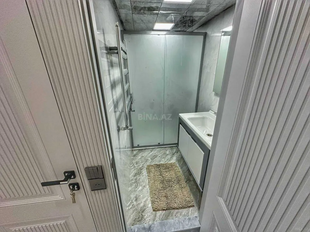 Satılır 5 otaqlı mənzil 120 m²
