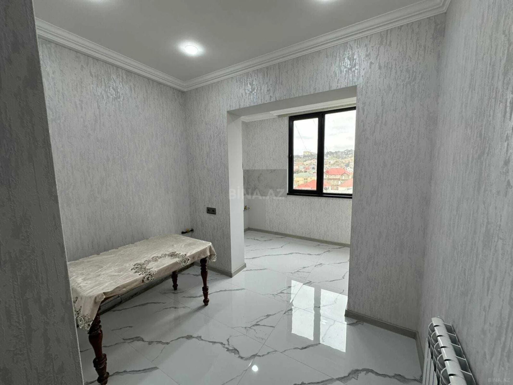 Satılır 5 otaqlı mənzil 120 m²