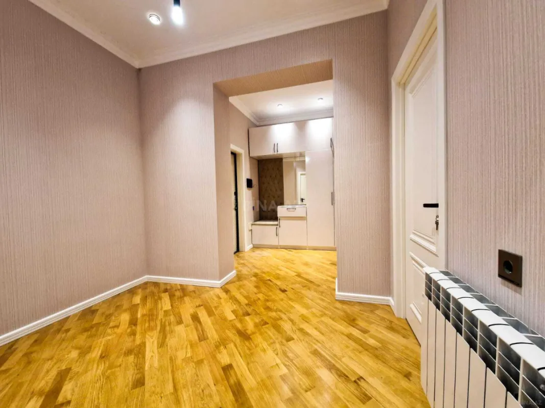 Satılır 2 otaqlı mənzil 63 m²