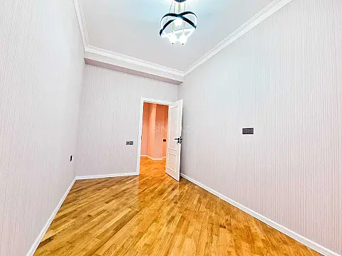 Satılır 2 otaqlı mənzil 63 m²
