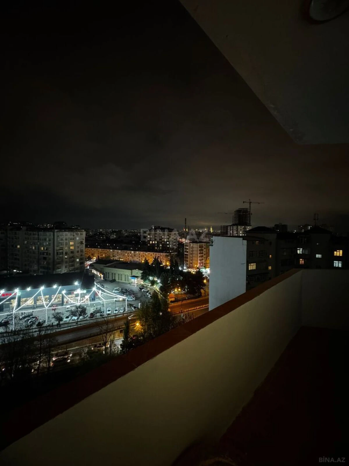 Kirayə verilir 3 otaqlı mənzil 130 m²