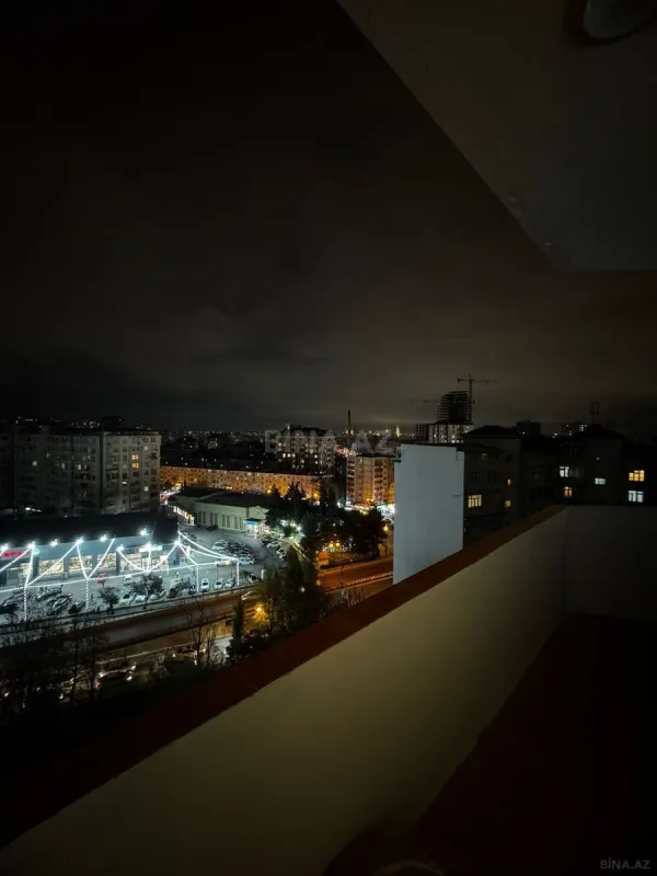 Kirayə verilir 3 otaqlı mənzil 130 m²