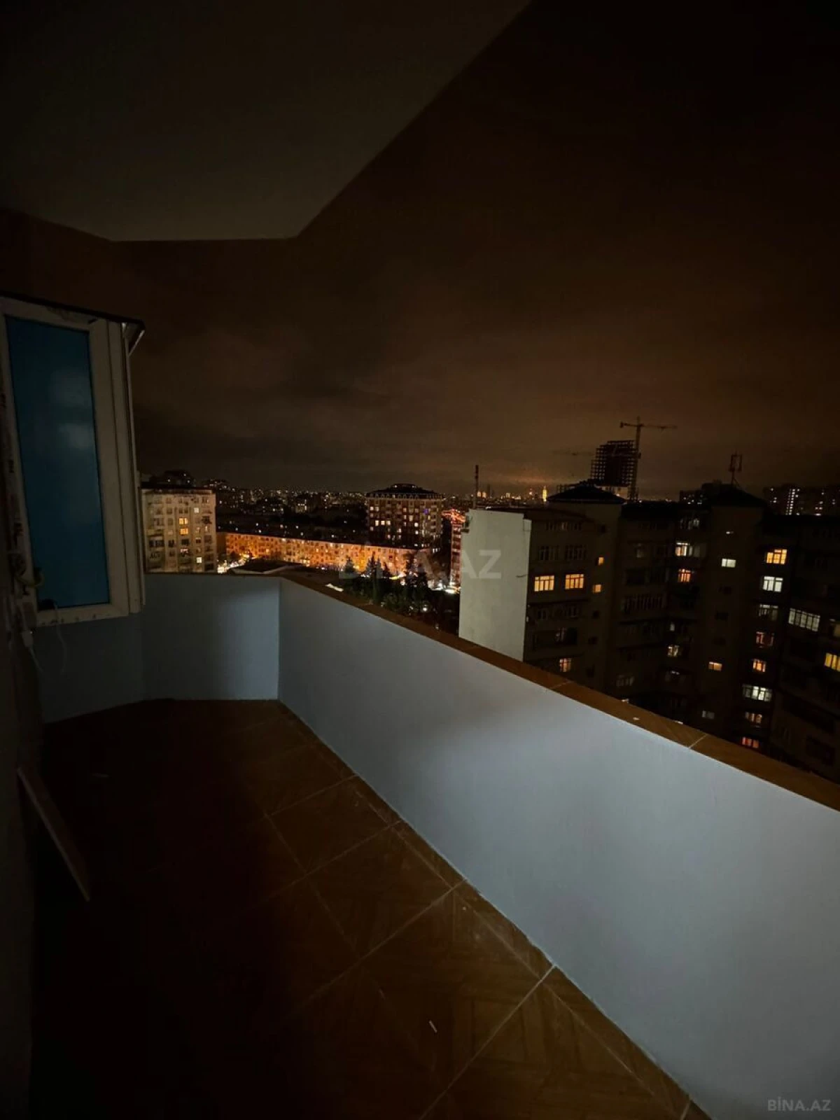 Kirayə verilir 3 otaqlı mənzil 130 m²