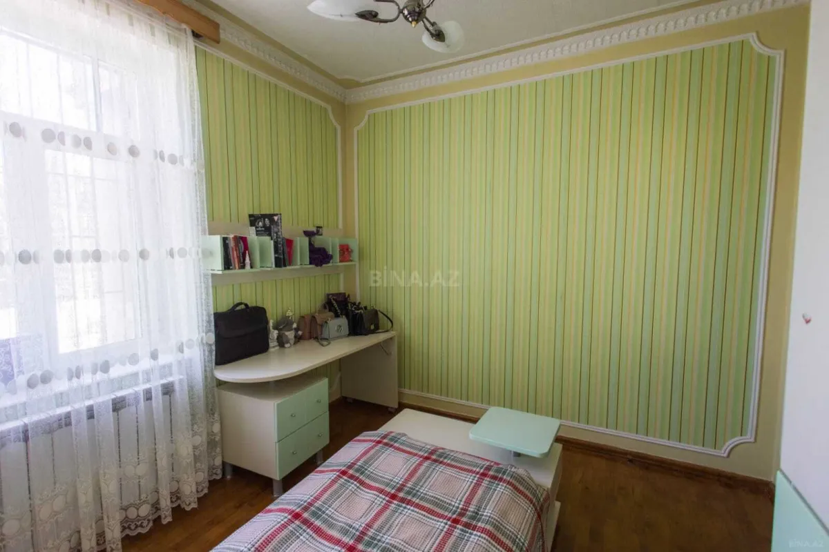 Satılır 7 otaqlı həyət evi 355 m²