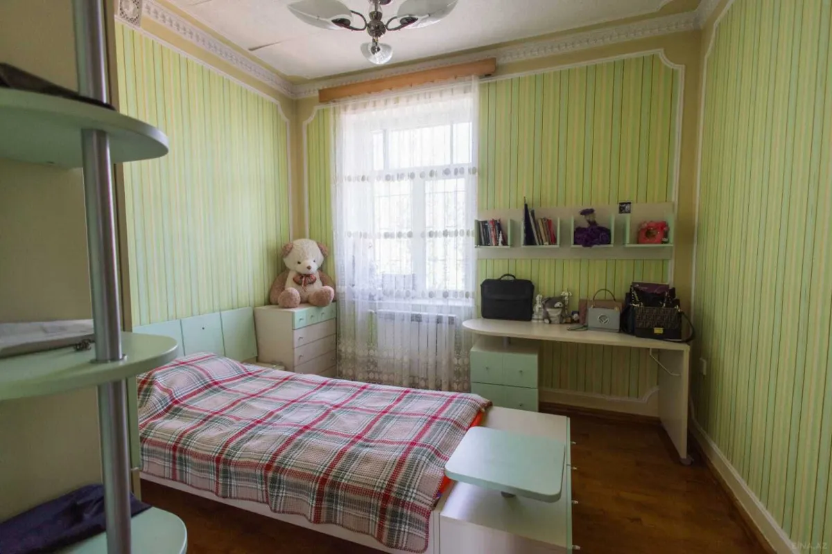 Satılır 7 otaqlı həyət evi 355 m²