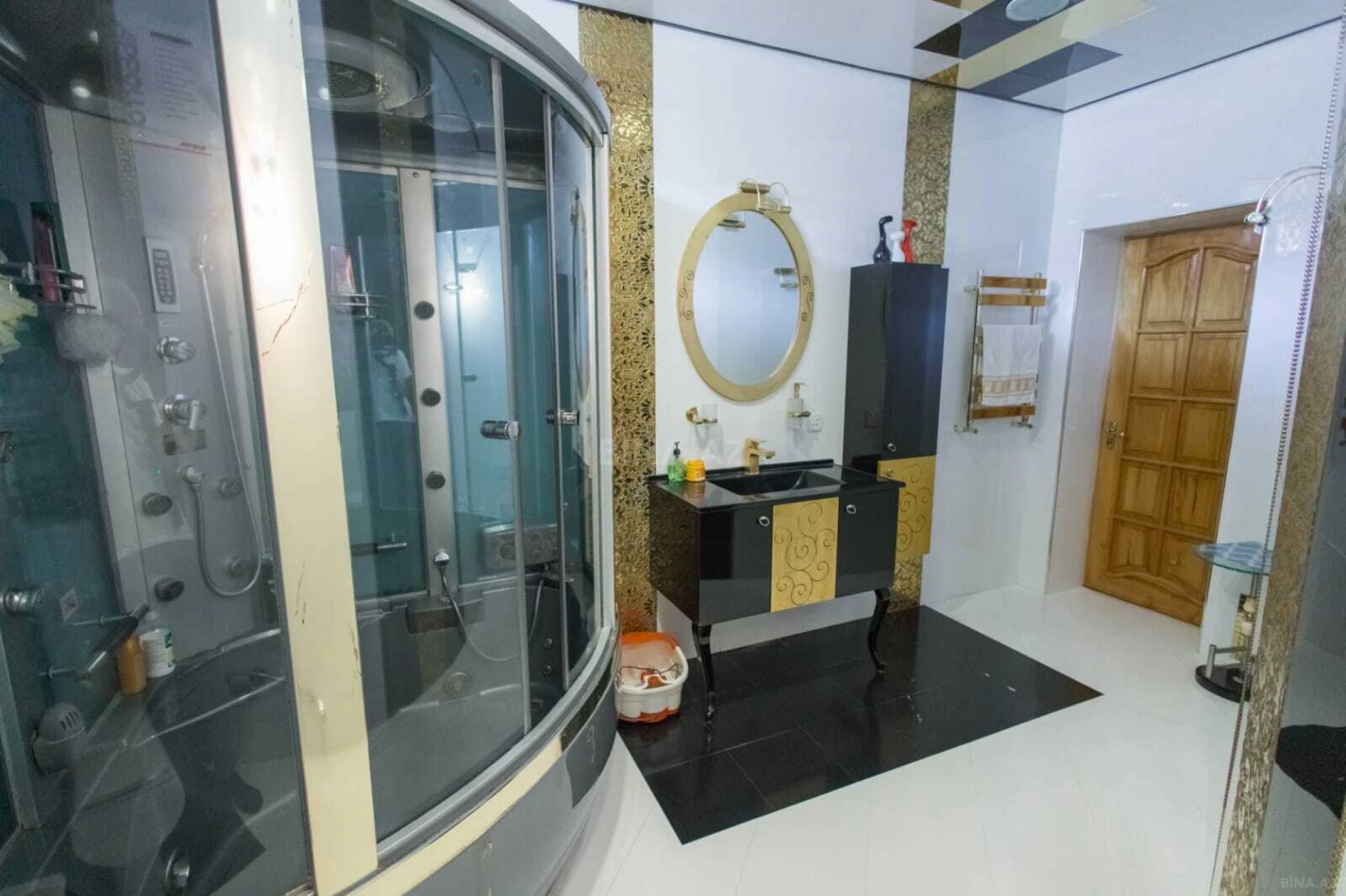 Satılır 7 otaqlı həyət evi 355 m²