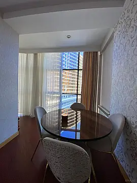 Satılır 2 otaqlı mənzil 113 m²