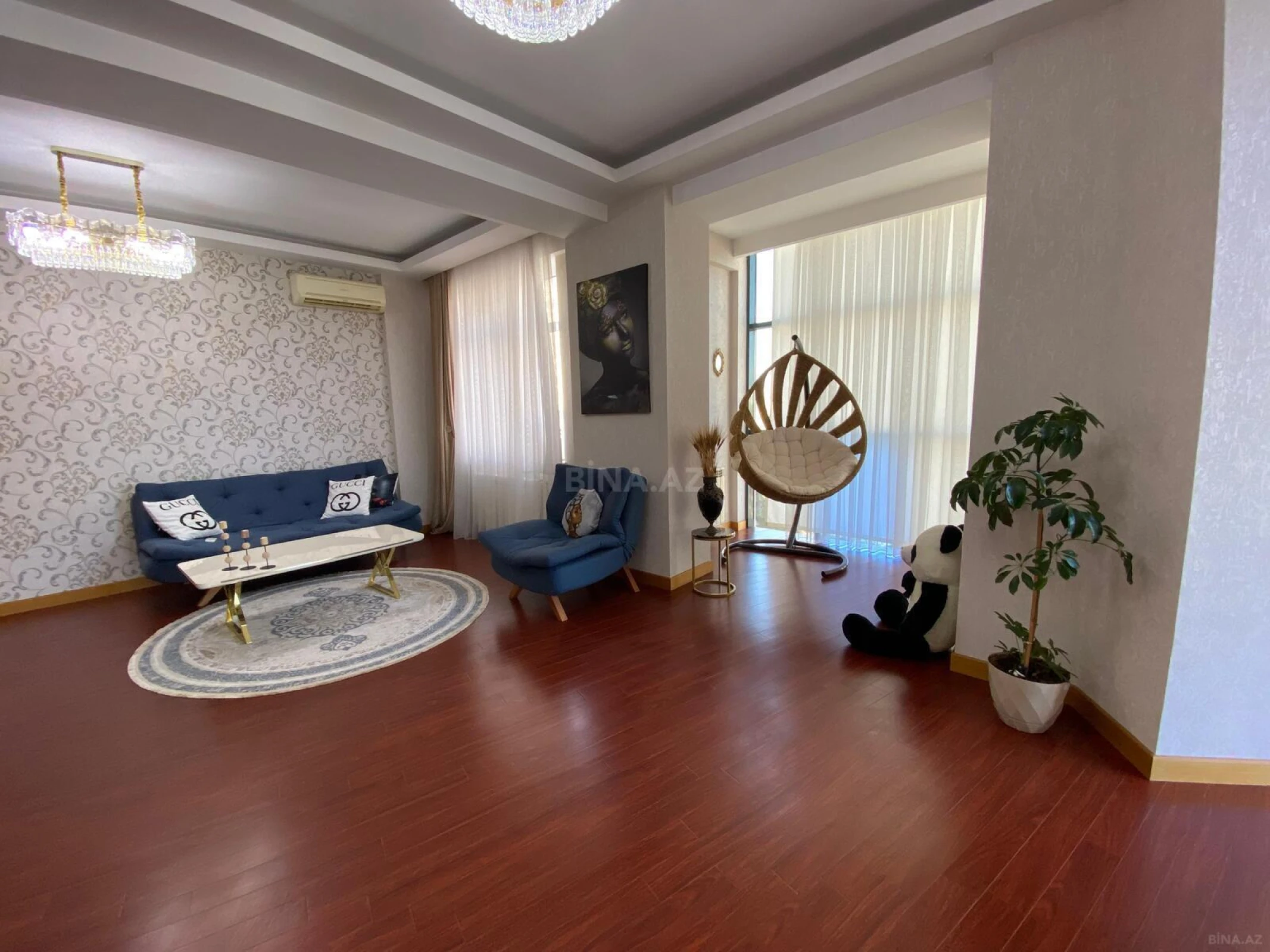 Satılır 2 otaqlı mənzil 113 m²