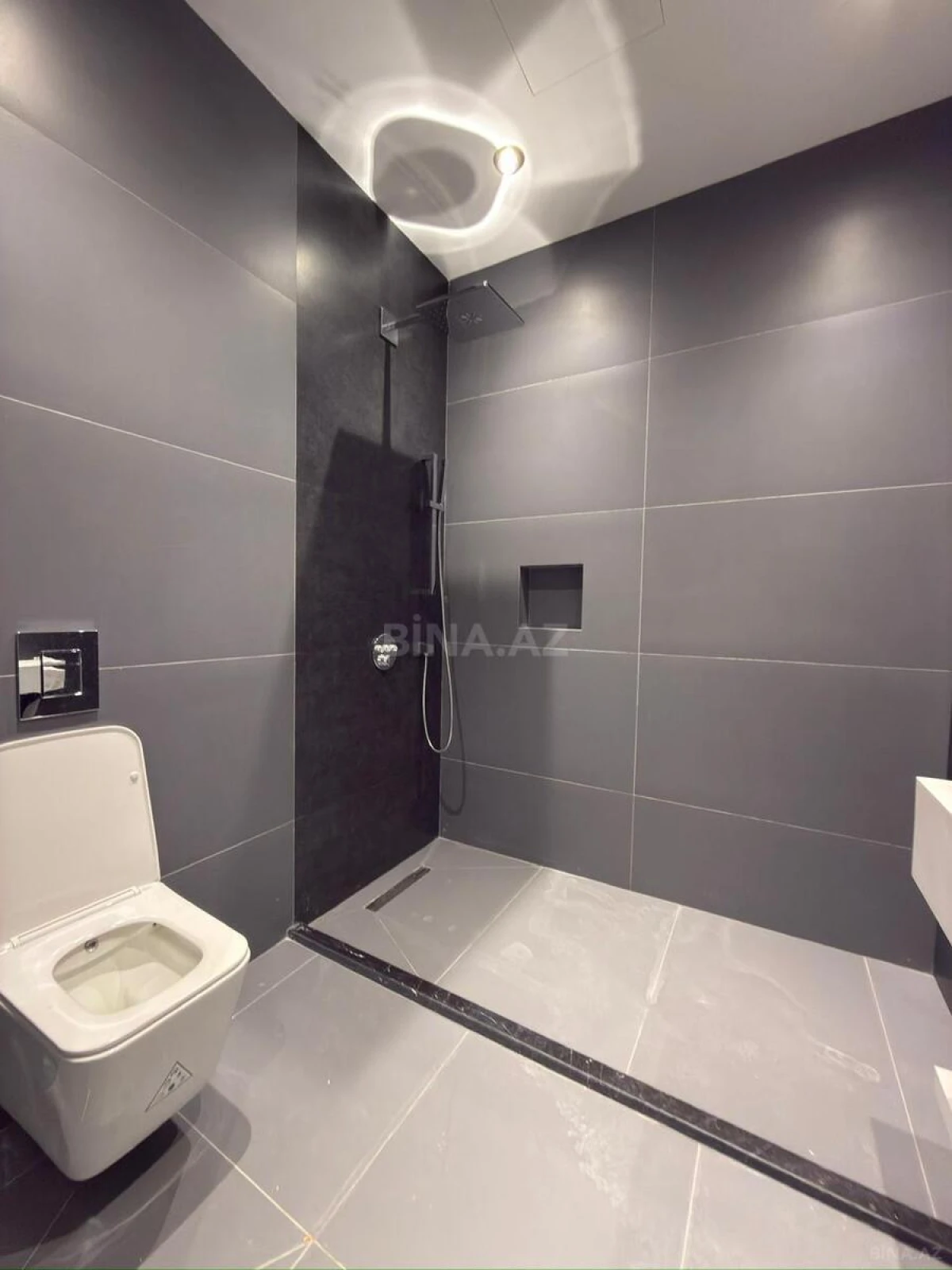 Satılır 2 otaqlı mənzil 75 m²