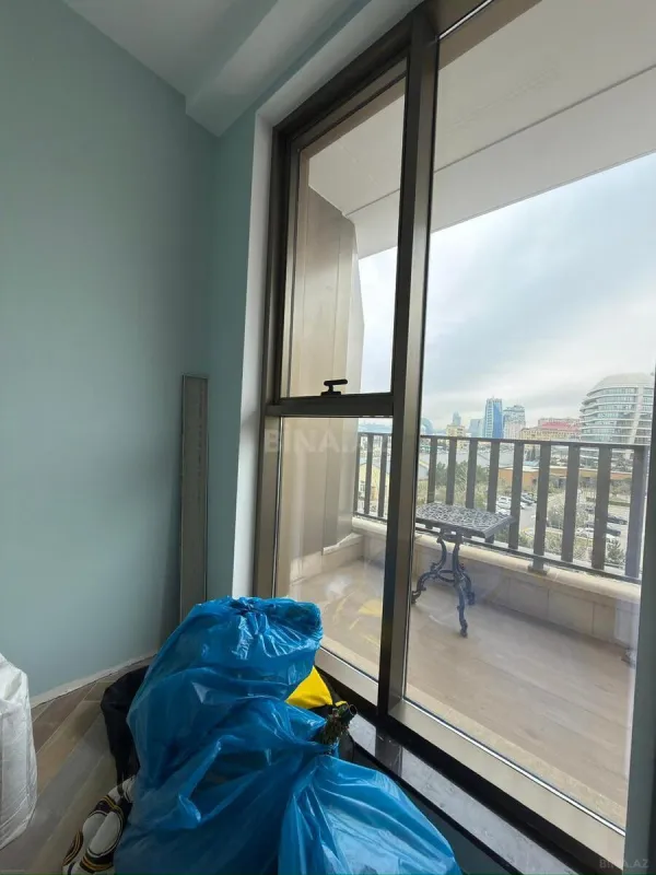 Satılır 2 otaqlı mənzil 75 m²