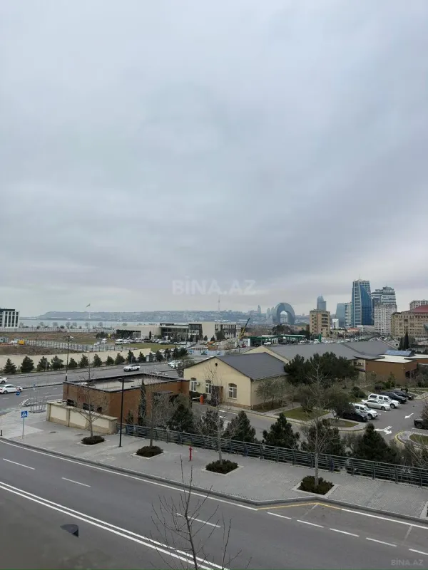 Satılır 2 otaqlı mənzil 75 m²