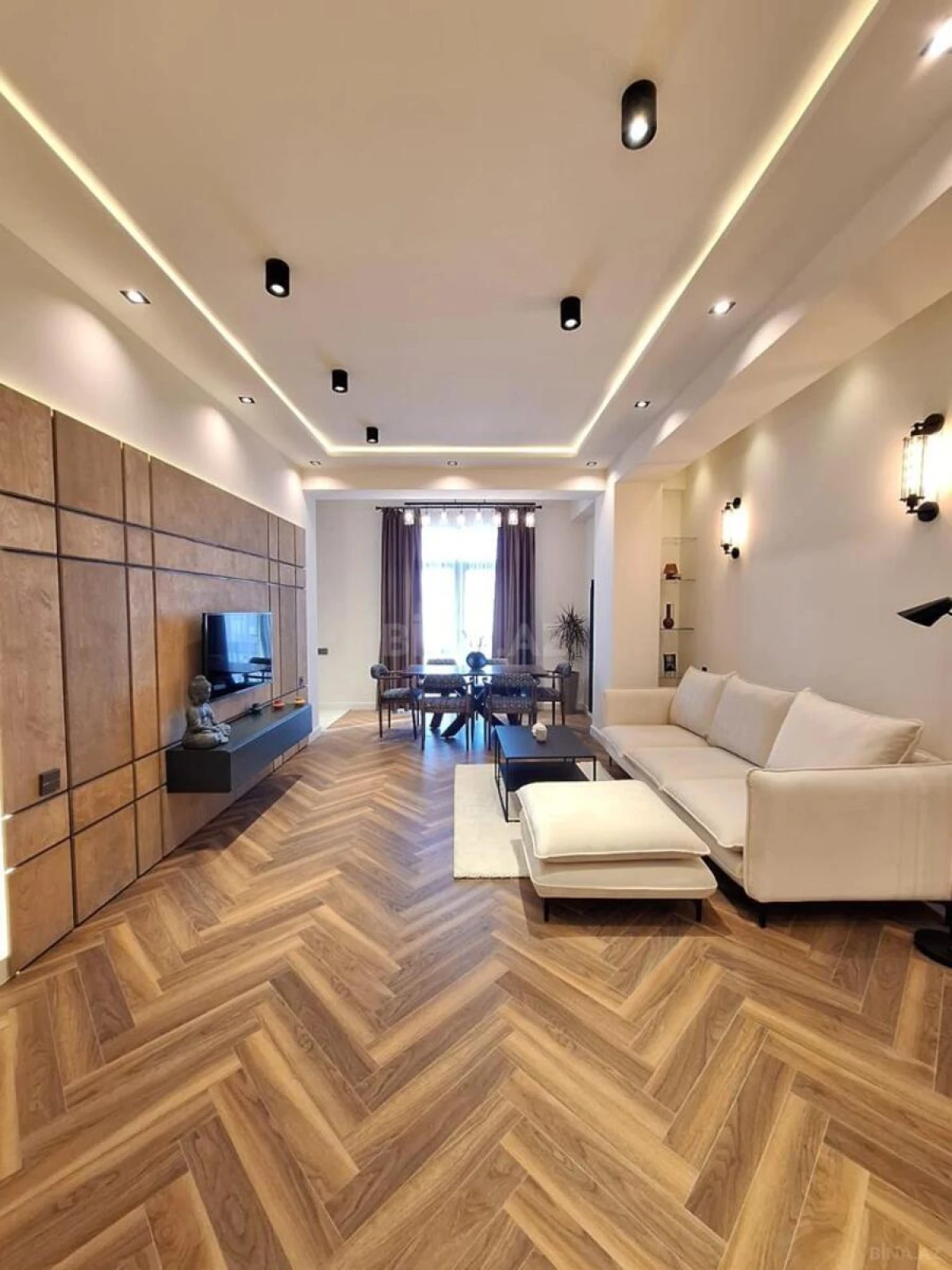 Kirayə verilir 2 otaqlı mənzil 100 m²