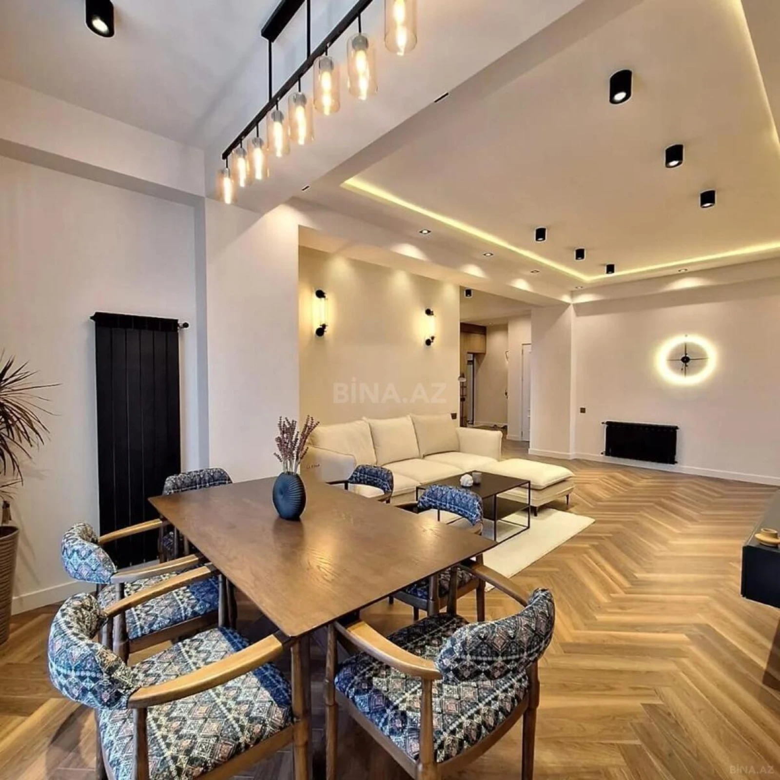 Kirayə verilir 2 otaqlı mənzil 100 m²