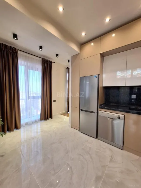 Kirayə verilir 2 otaqlı mənzil 100 m²