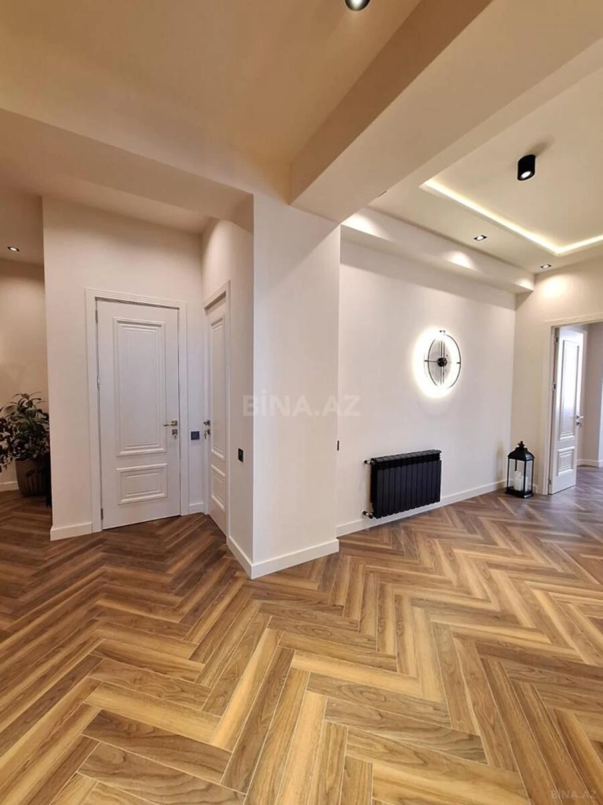 Kirayə verilir 2 otaqlı mənzil 100 m²