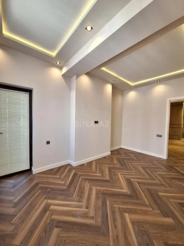 Kirayə verilir 2 otaqlı mənzil 100 m²