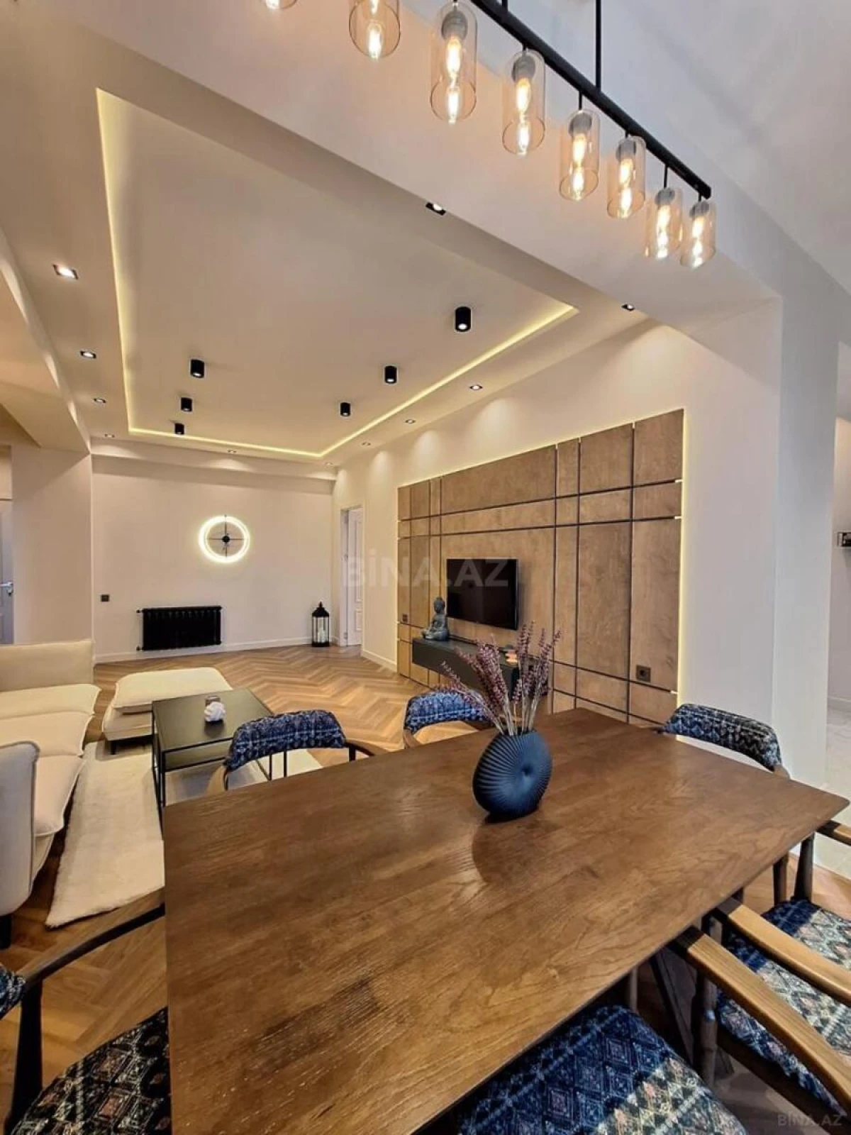 Kirayə verilir 2 otaqlı mənzil 100 m²