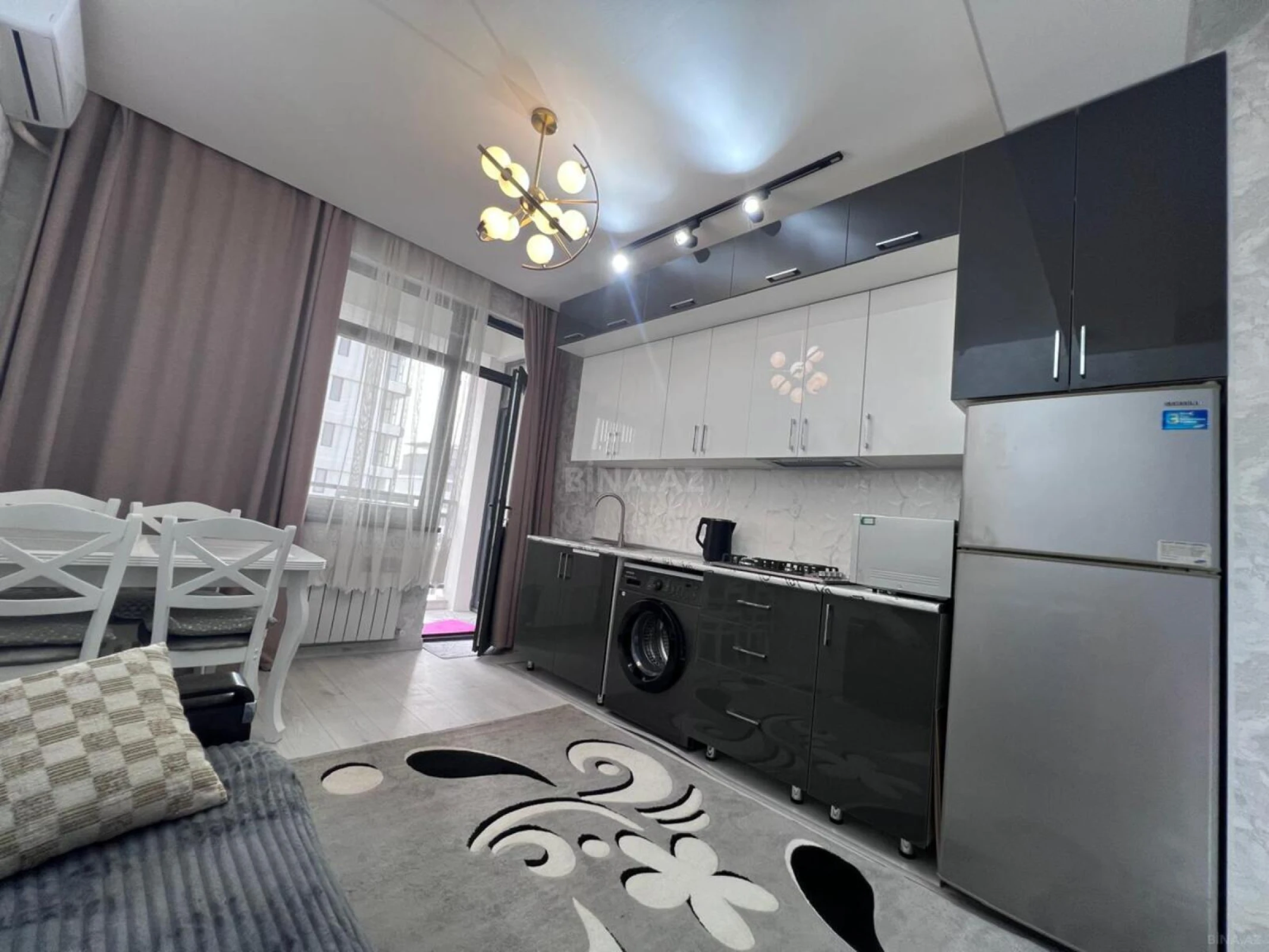 Kirayə verilir 2 otaqlı mənzil 50 m²
