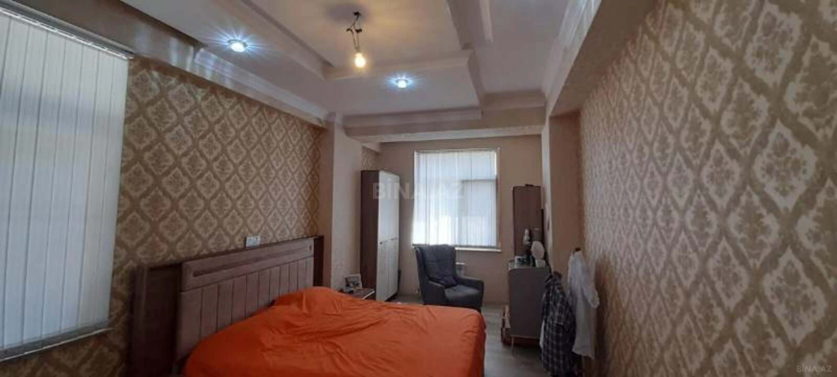 Satılır 3 otaqlı mənzil 127 m²