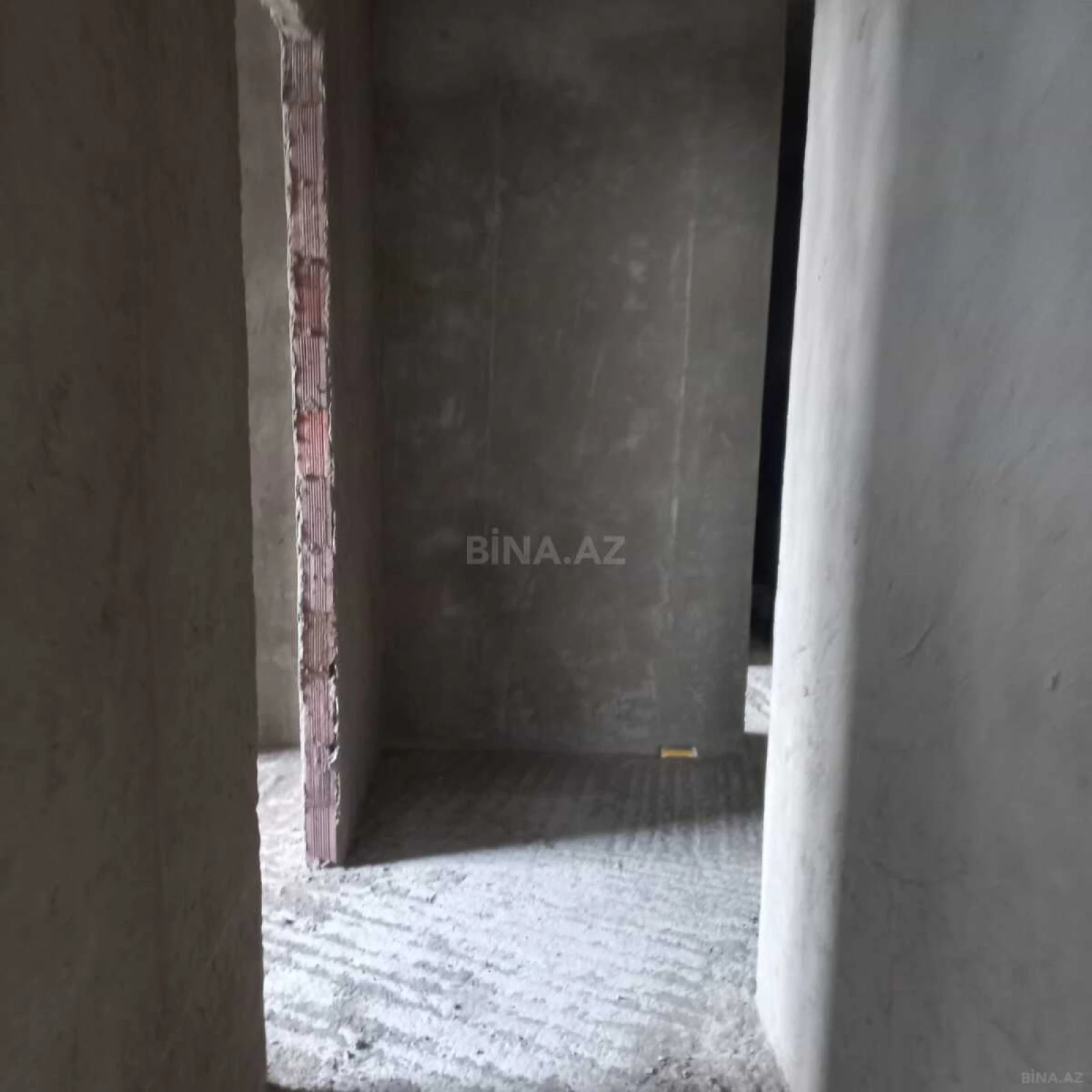 Satılır 3 otaqlı mənzil 110 m²