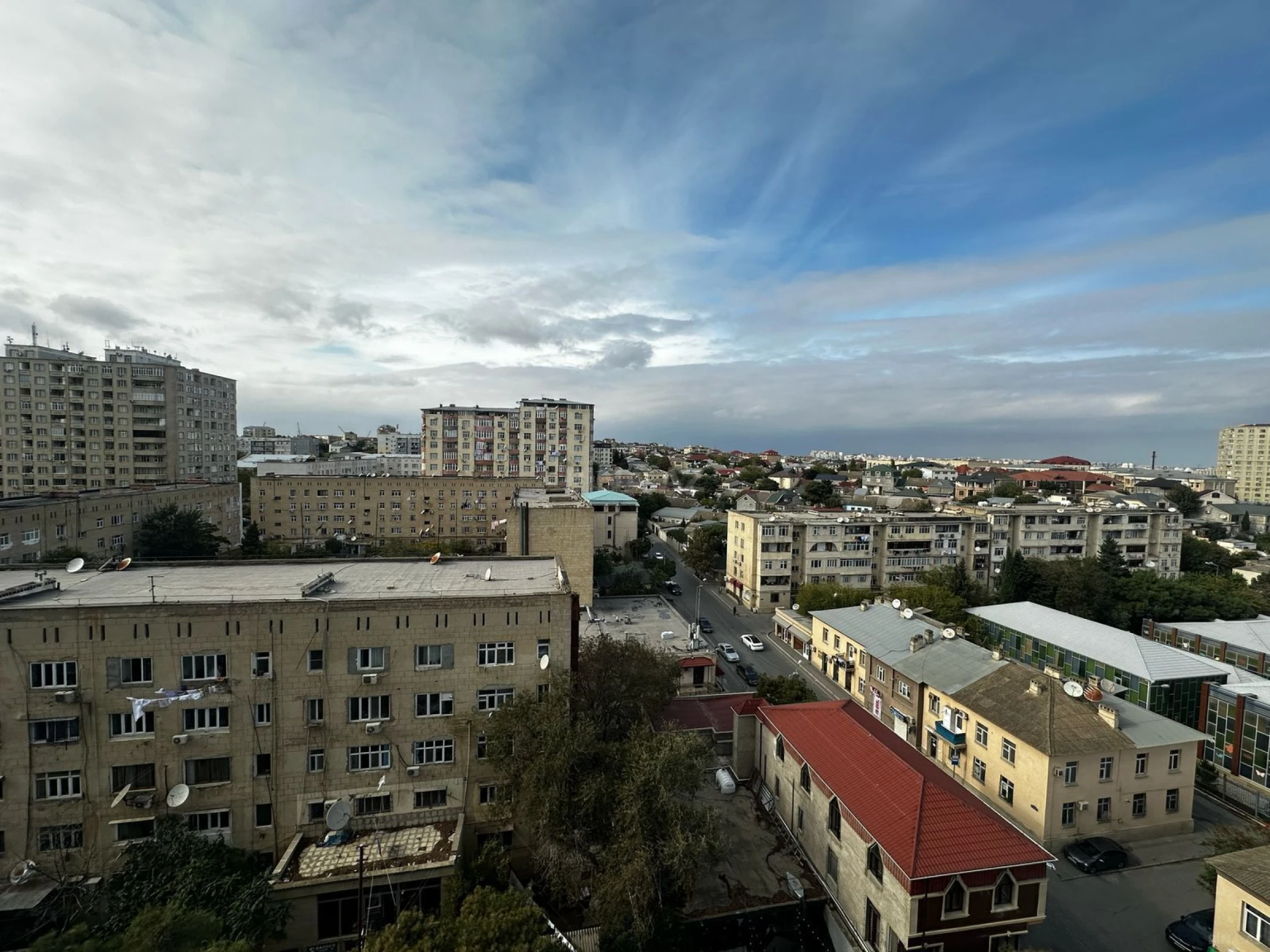 Satılır 3 otaqlı mənzil 110 m²