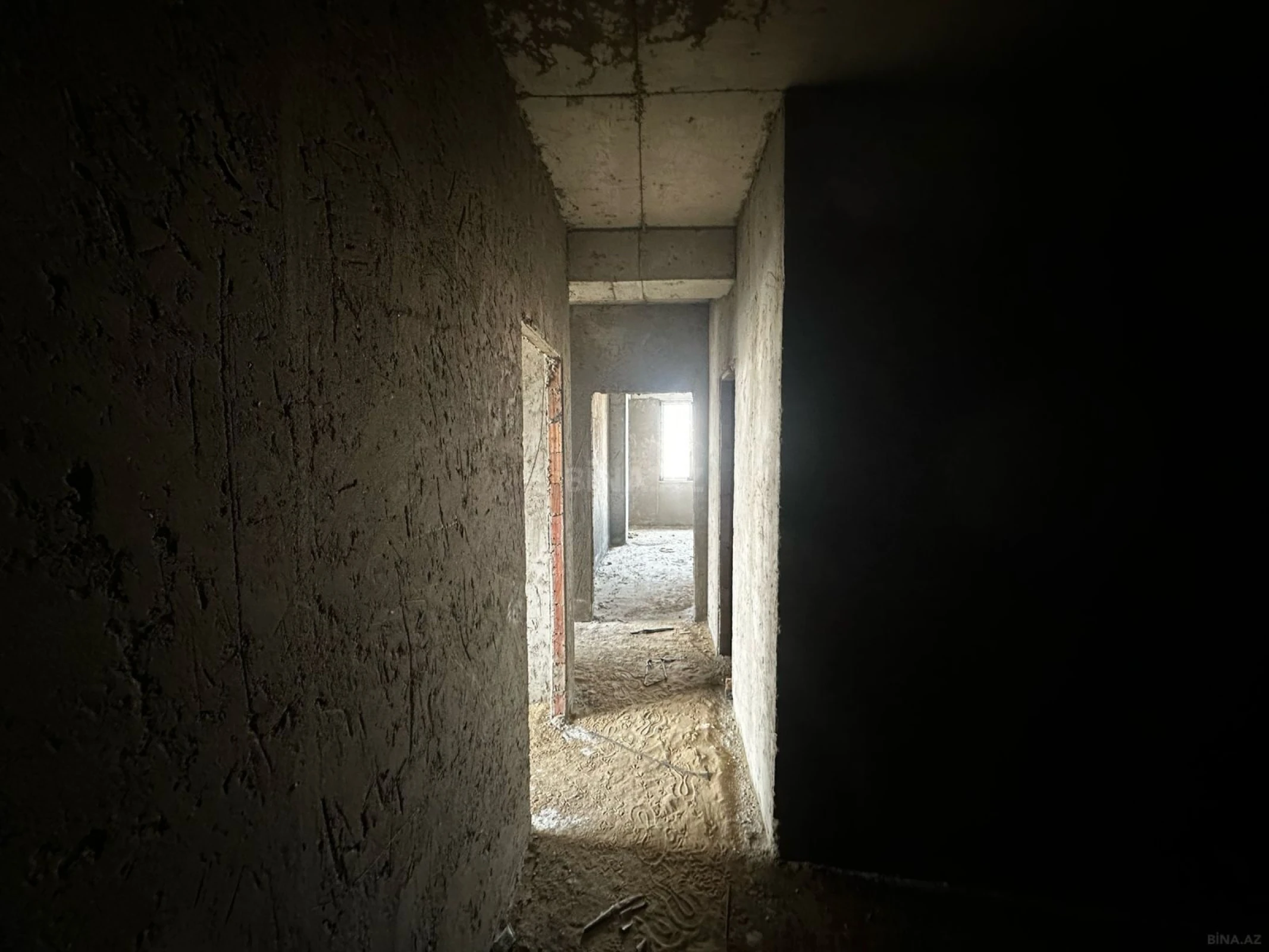 Satılır 3 otaqlı mənzil 110 m²