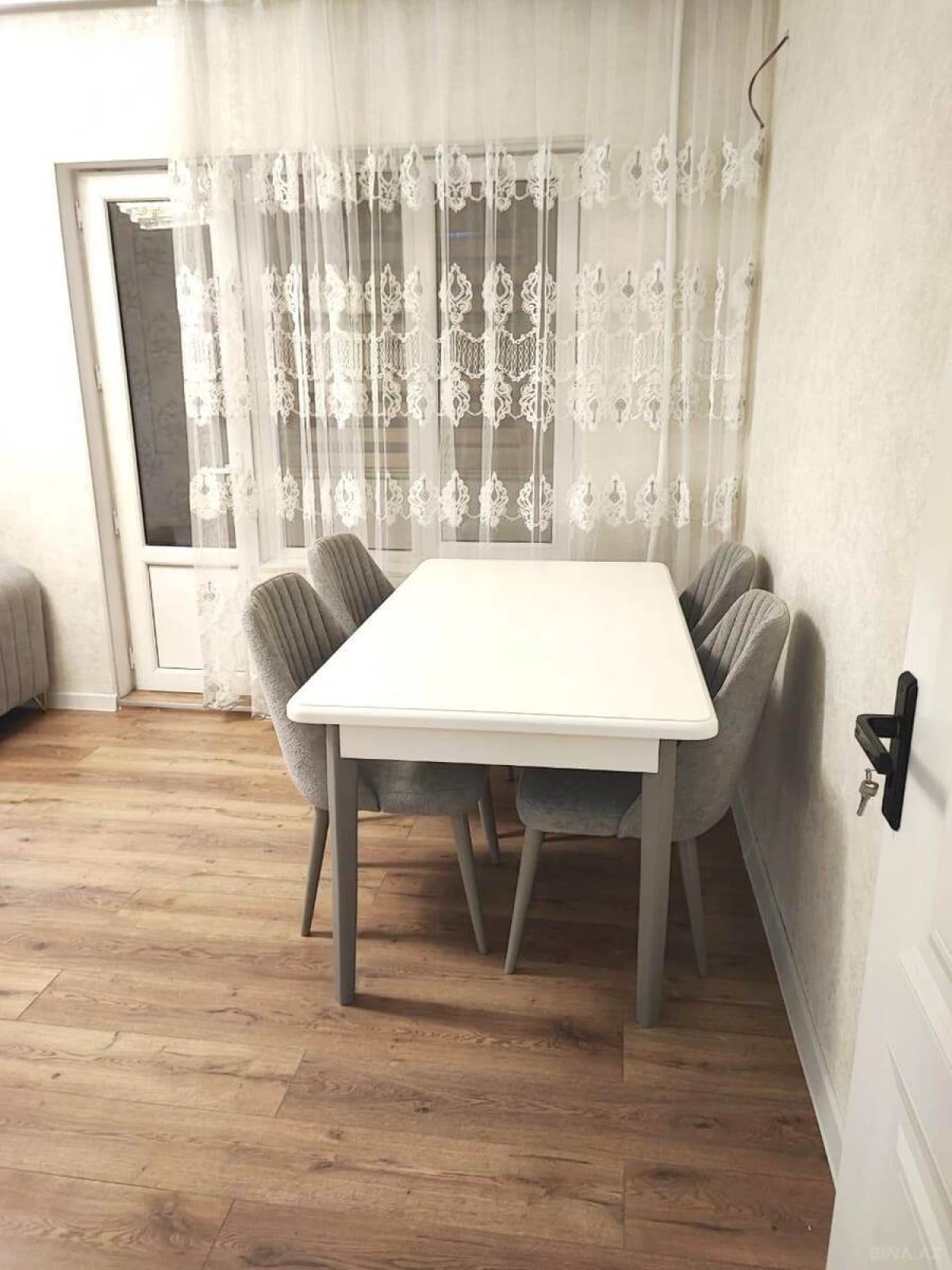 Satılır 2 otaqlı mənzil 45 m²