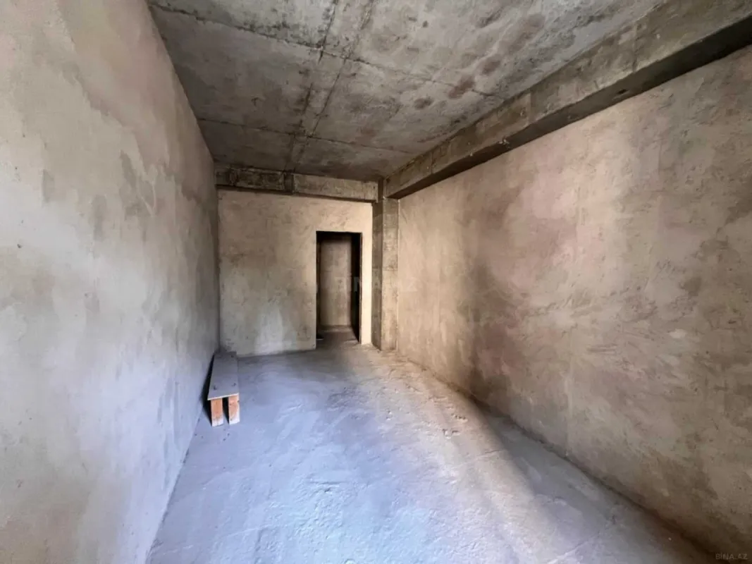 Satılır 3 otaqlı mənzil 154 m²