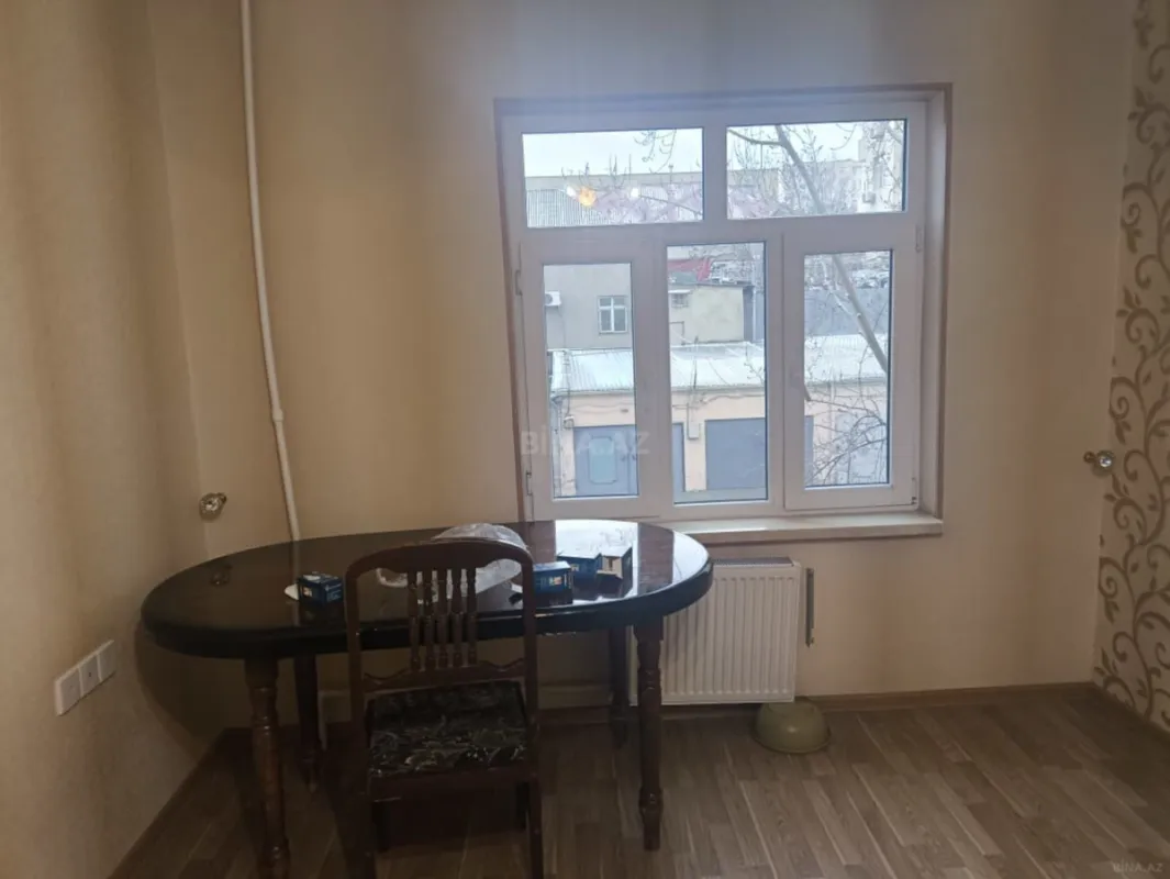 Kirayə verilir 2 otaqlı mənzil 60 m²