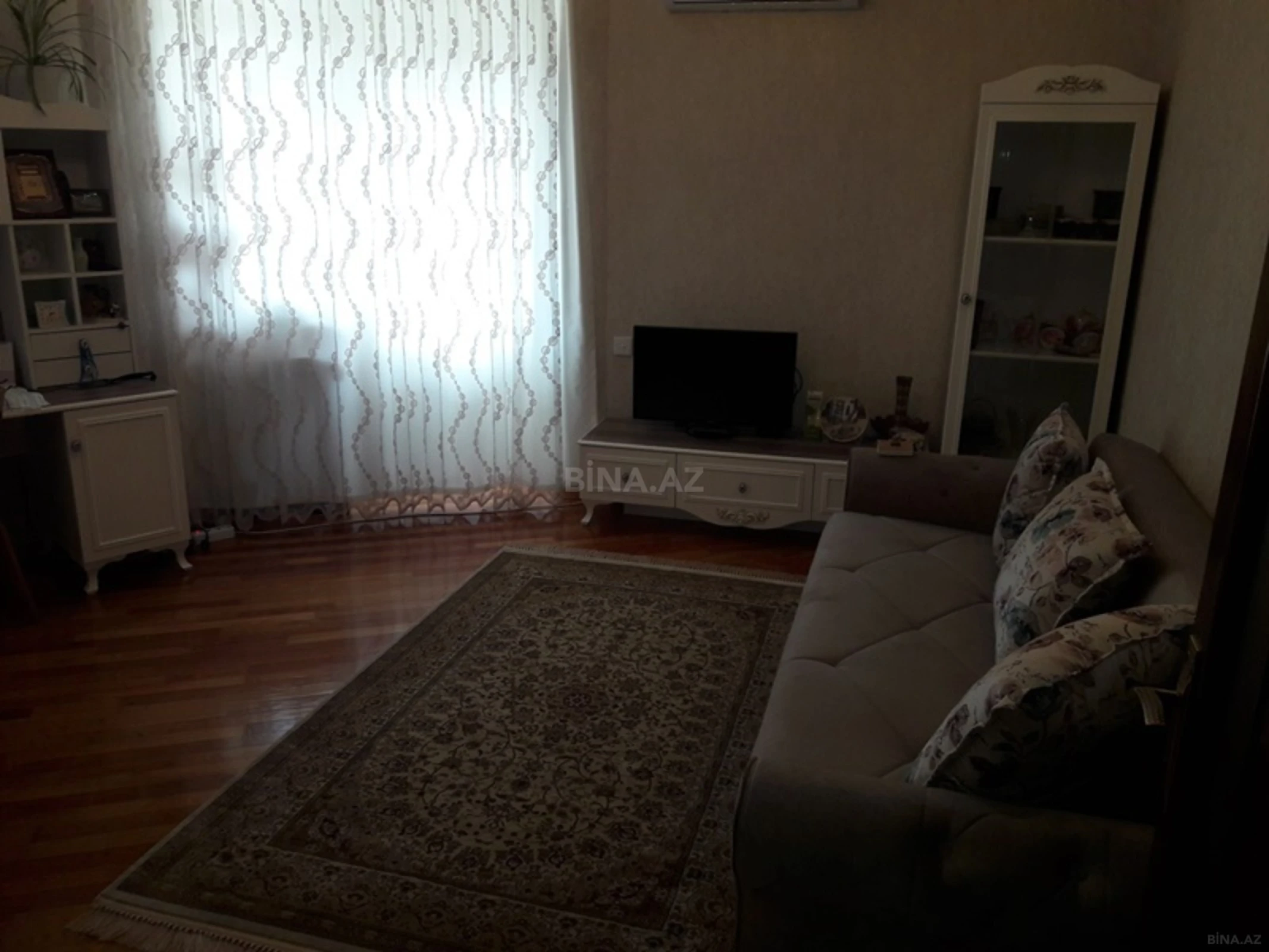 Satılır 1 otaqlı mənzil 40 m²