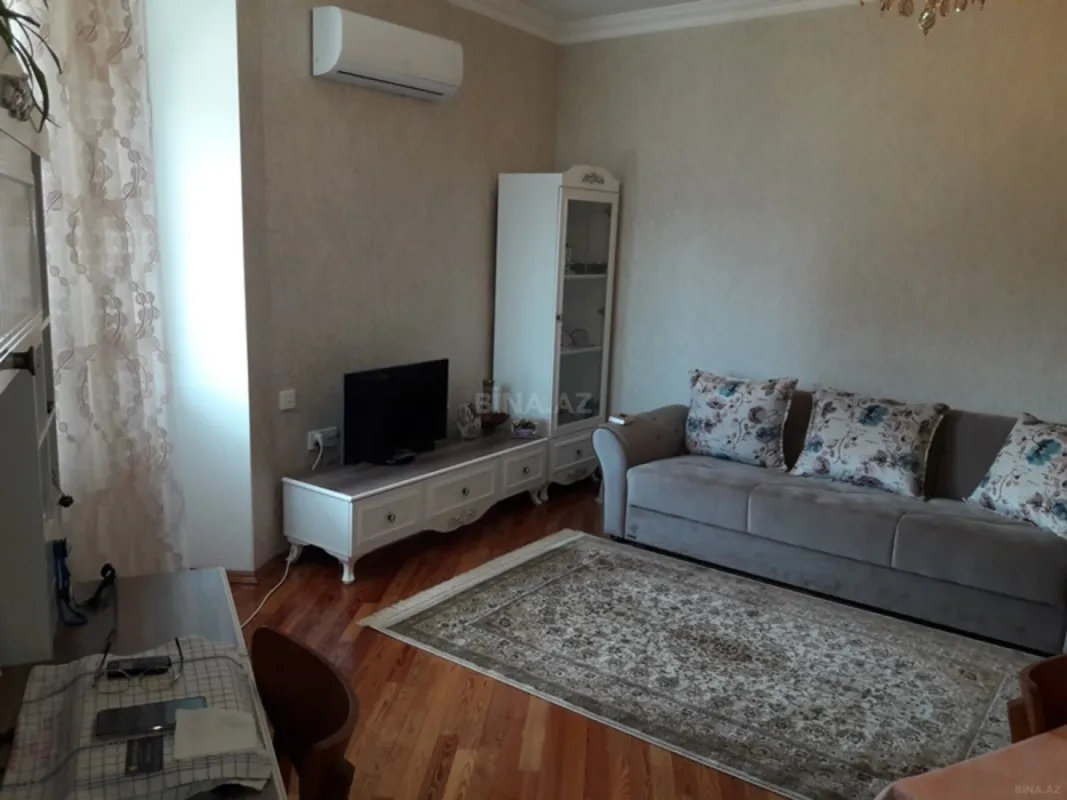 Satılır 1 otaqlı mənzil 40 m²