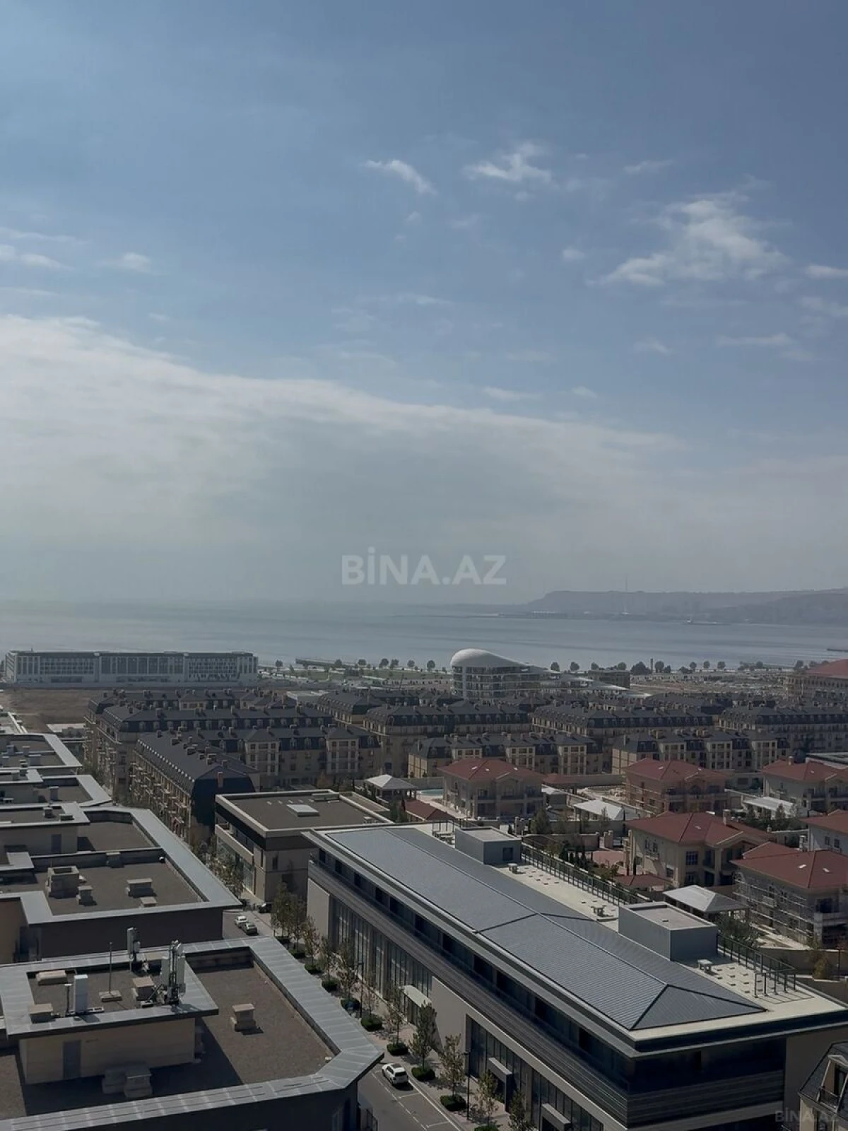 Satılır 3 otaqlı mənzil 187 m²