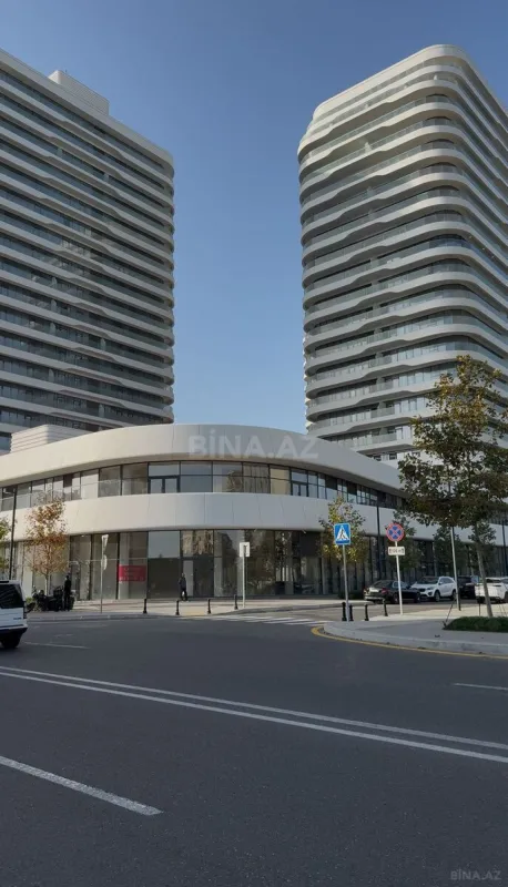 Satılır 3 otaqlı mənzil 187 m²