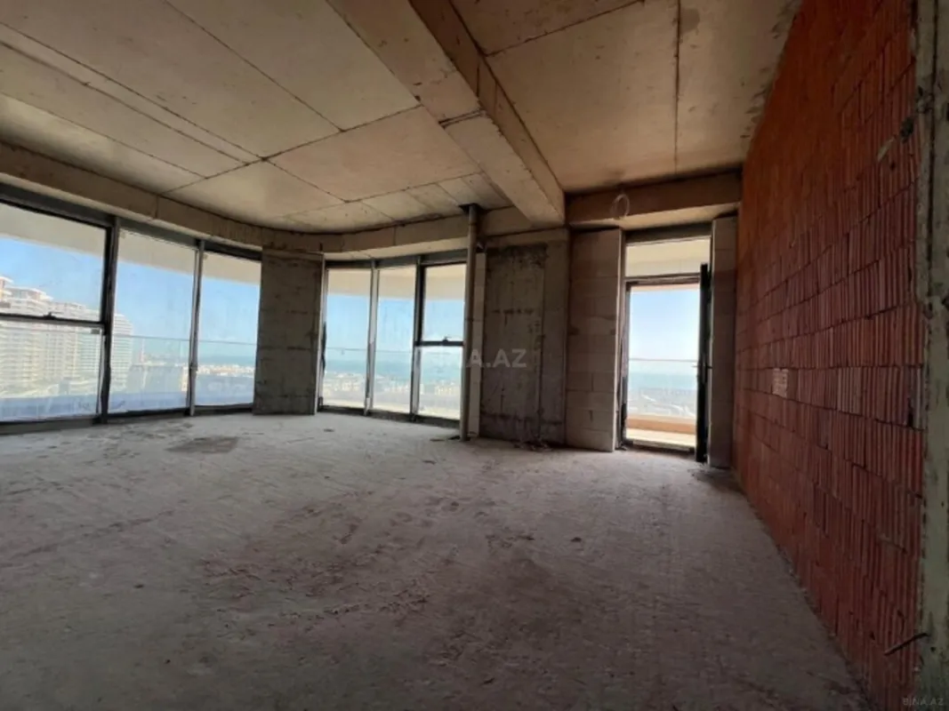 Satılır 3 otaqlı mənzil 187 m²
