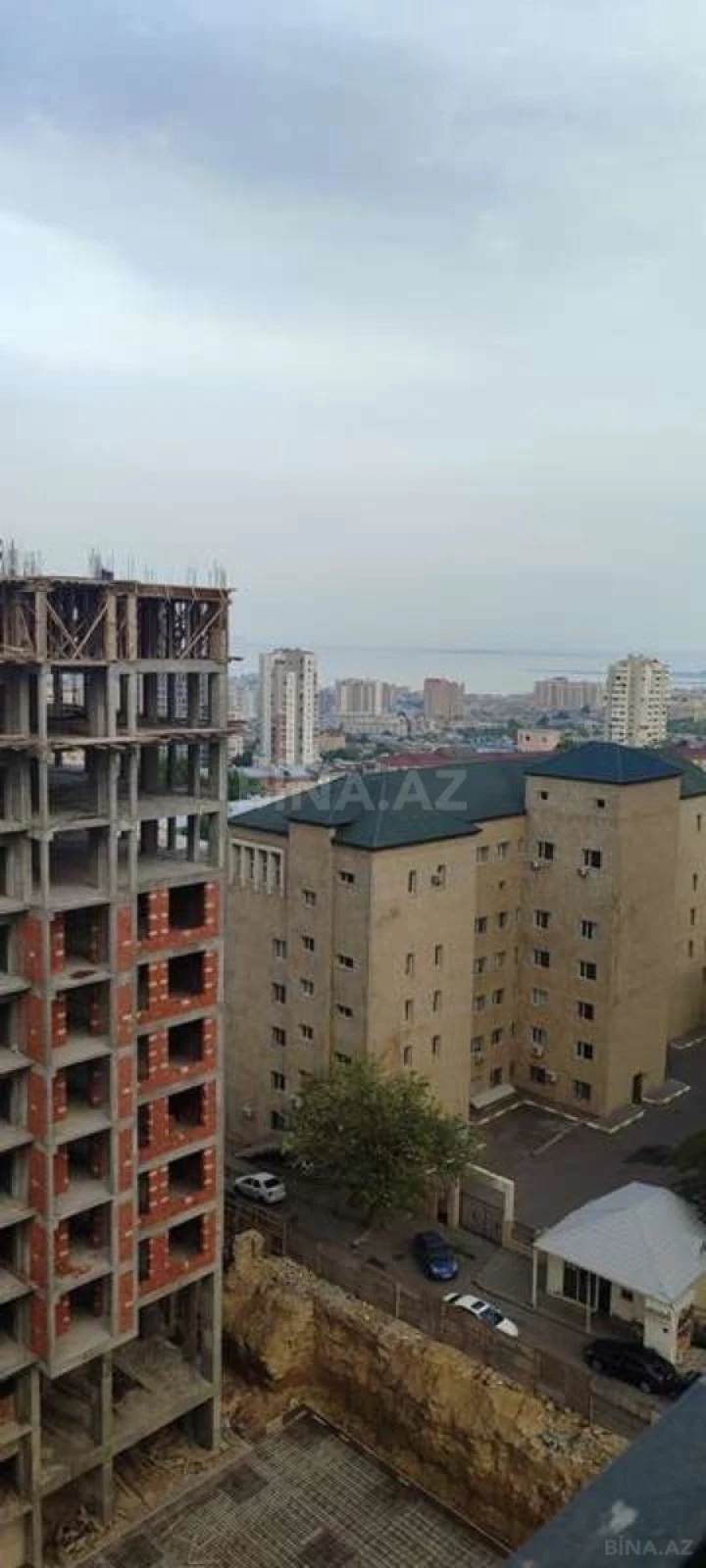 Satılır 2 otaqlı mənzil 68 m²