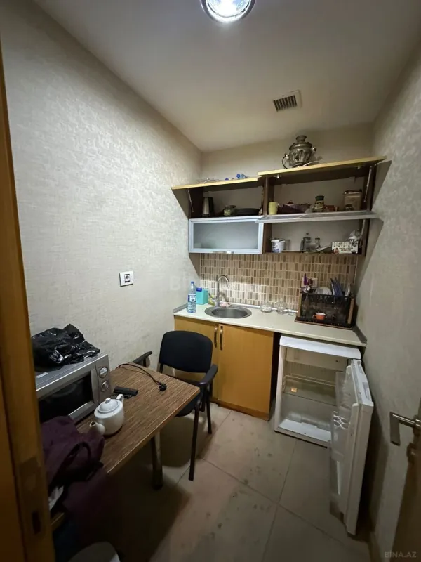 Kirayə verilir 5 otaqlı ofis 230 m²